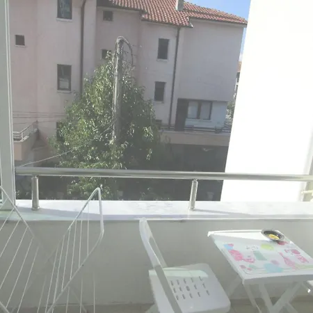 Kamburovi Pensiune